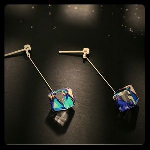 Exclusive Design Elegant Silver Crystal Pendant